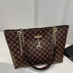 Chic Brown Patterned Tote with Gold Accents